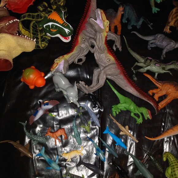 Dinosaur figures 30+  lots all kinds, small, large - Picture 5 of 16
